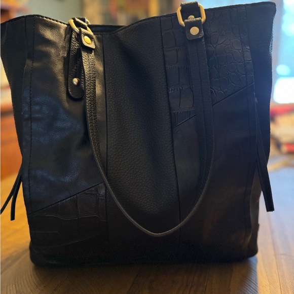 Relic by Fossil Patchwork Black Tote/Shoulder Bag - Picture 3 of 15